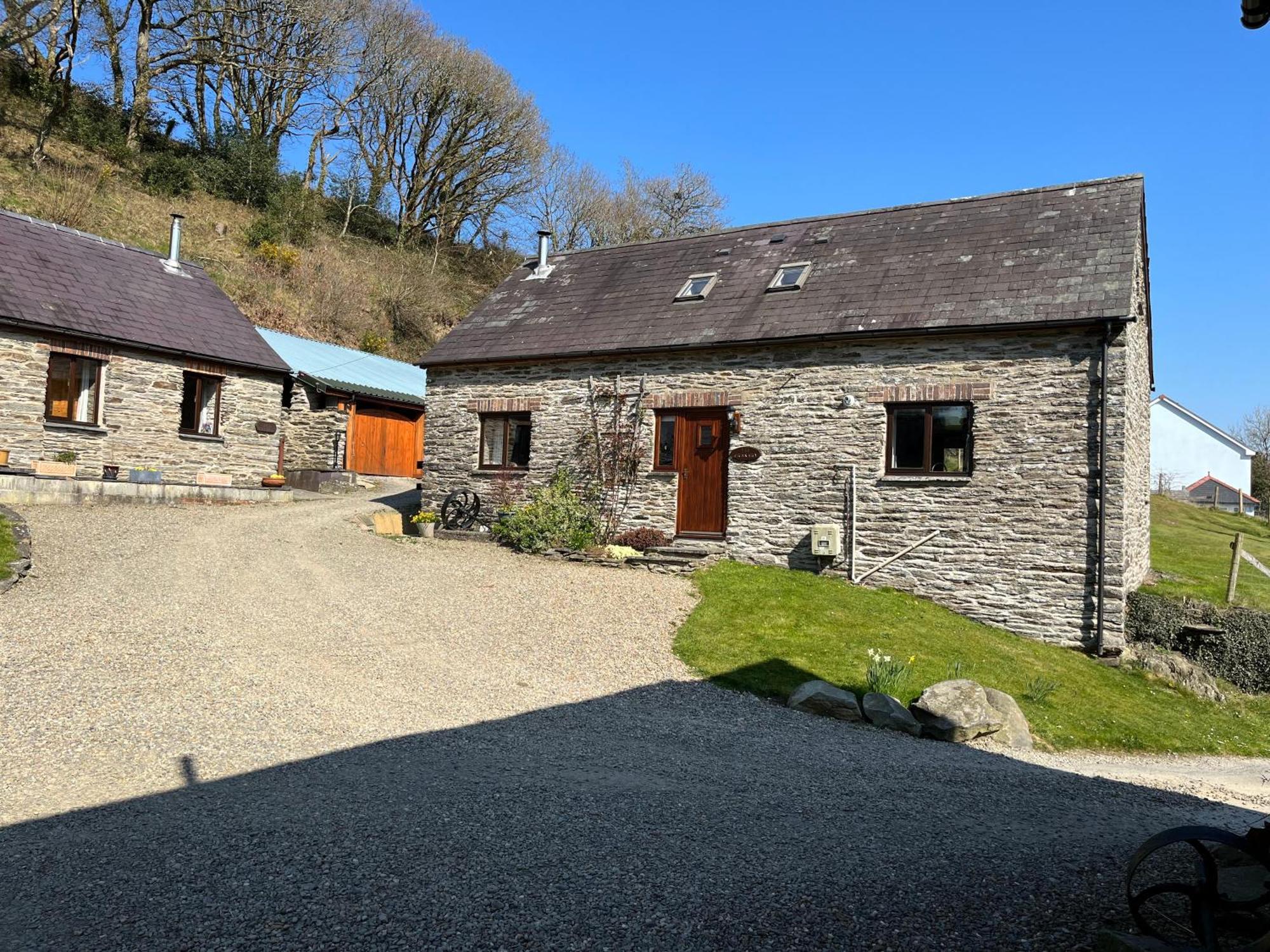 Troedyrhiw Holiday Cottages Cardigan Exterior photo